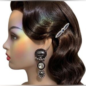 Gunmetal Hematite & Crystal
Triple Drop Vintage Statement Earrings - Clip On